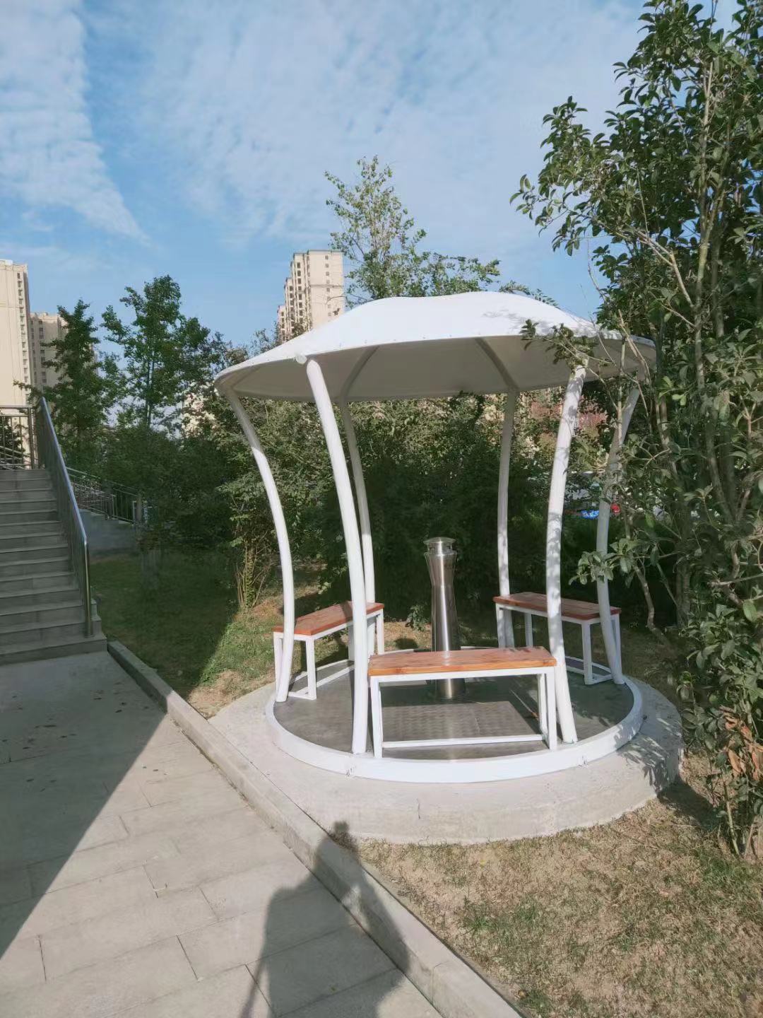 户外吸烟亭